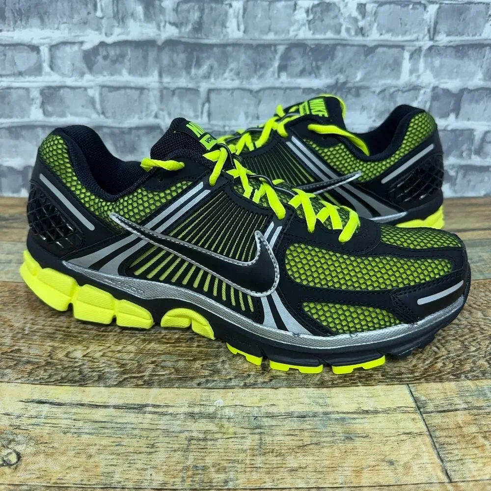 Nike Zoom Vomero 5 Lemon Venom Black White FB9149-702 Mens Size 8.5 New Rare